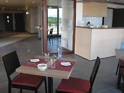 Apts Sejours Et Affaires Les Rives Du Leman 2*